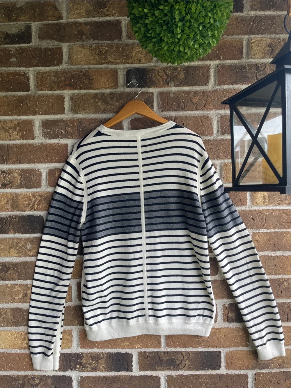 Rag & Bone striped crew neck sweater Striped Crewneck Sweater in Navy and White